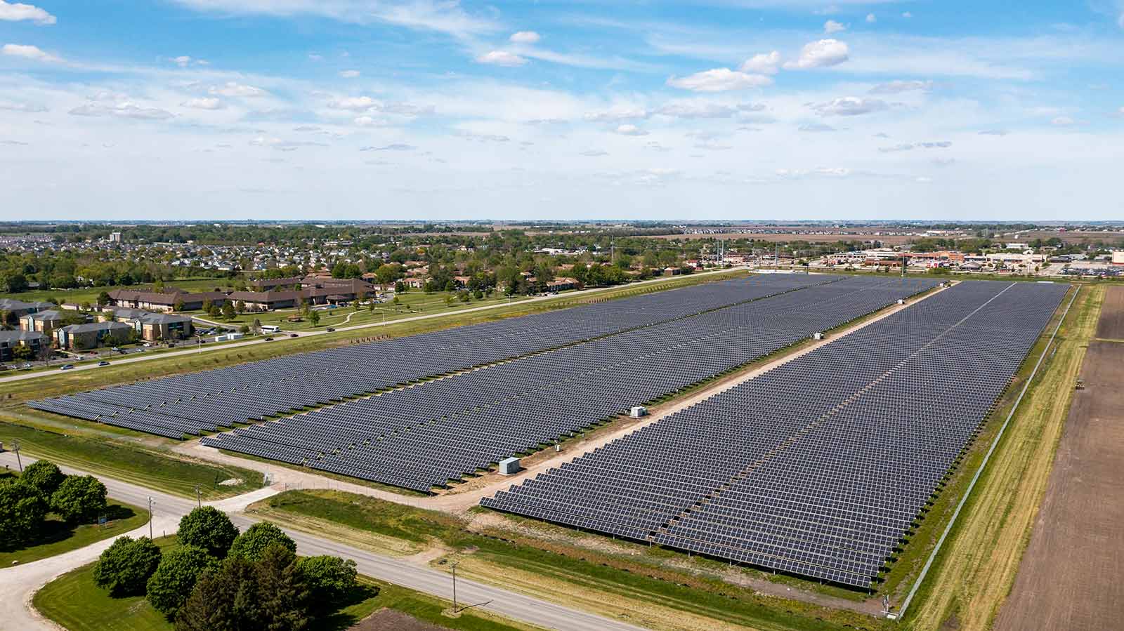 view one of the University of Illinois Solar Farm
